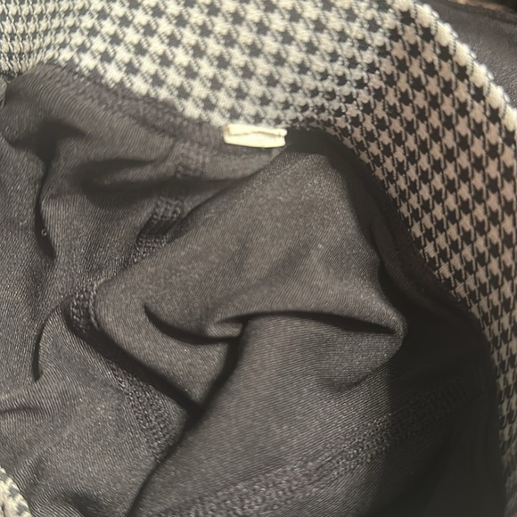 ALO Yoga Black and White Skirt Set - Picture 8 of 8